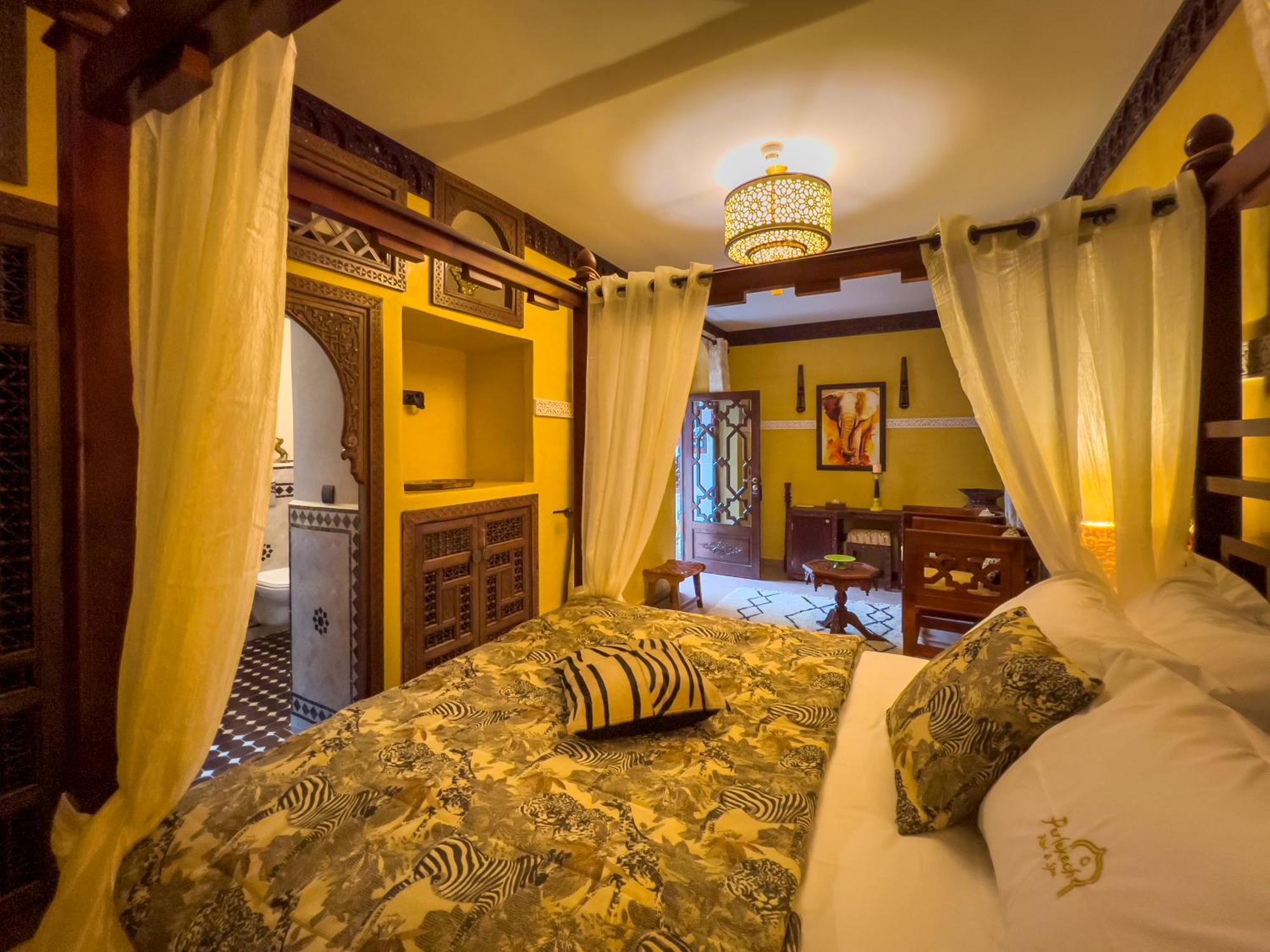 Perlekech & Riad